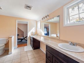 477 Webster St, Marshfield MA 02050