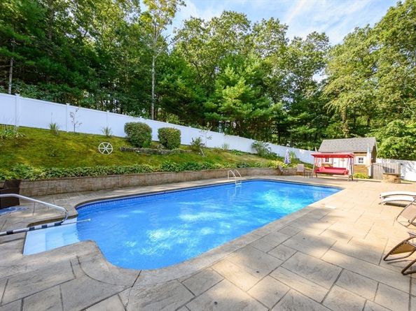 477 Webster St, Marshfield MA 02050