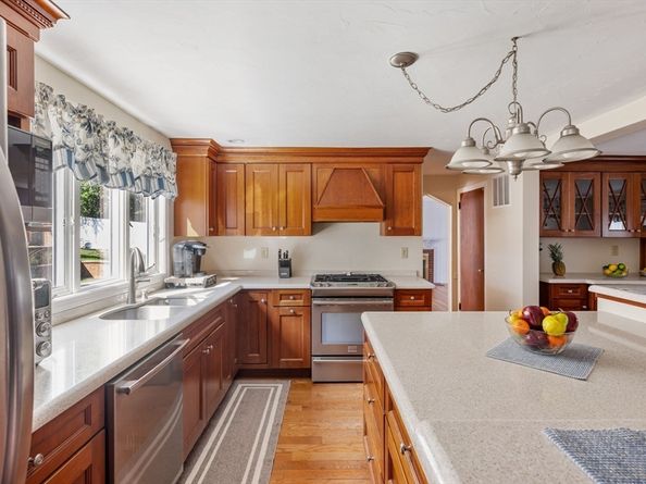 477 Webster St, Marshfield MA 02050