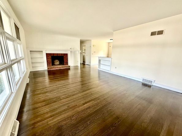 30 Alroy Road, Weymouth MA 02190