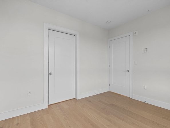 301 Border Street PH1, Boston MA 02128