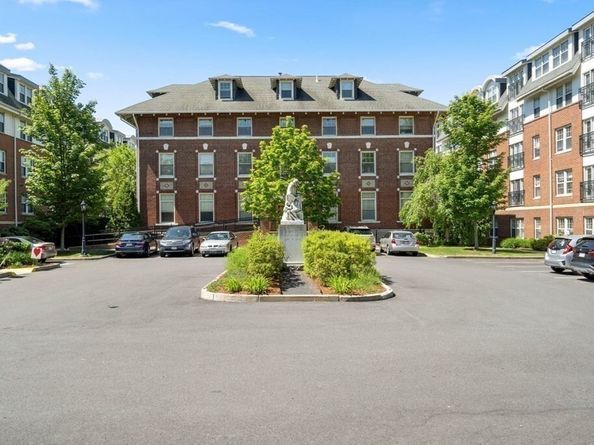 190 Corey Rd 5, Boston MA 02135