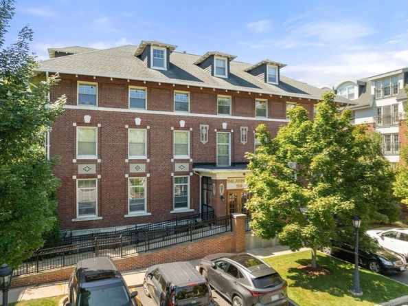 190 Corey Rd 5, Boston MA 02135