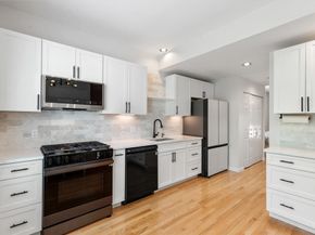29 Grove Lane 29, Burlington MA 01803