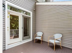 29 Grove Lane 29, Burlington MA 01803