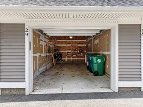 29 Grove Lane 29, Burlington MA 01803