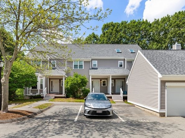 29 Grove Lane 29, Burlington MA 01803