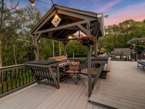 8 New Spencer Road, Charlton MA 01507