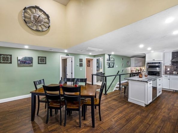 8 New Spencer Road, Charlton MA 01507