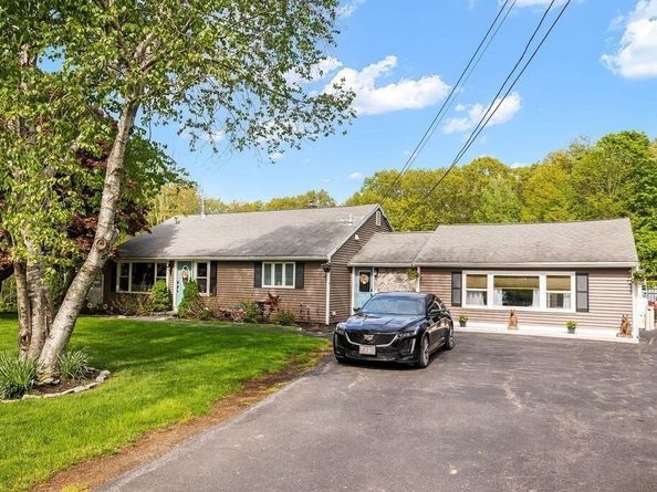 8 New Spencer Road, Charlton MA 01507