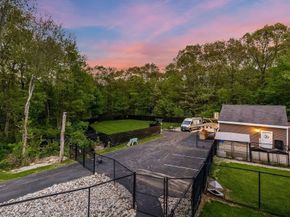 8 New Spencer Road, Charlton MA 01507