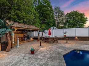 8 New Spencer Road, Charlton MA 01507