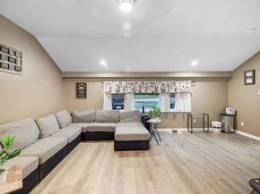 8 New Spencer Road, Charlton MA 01507