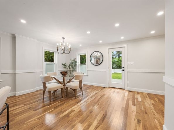 404 Main St, Groveland MA 01834