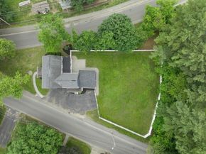 404 Main St, Groveland MA 01834