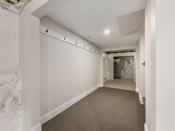 404 Main St, Groveland MA 01834