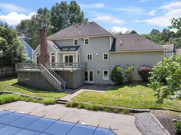 8 Piccadilly Way, Westborough MA 01581