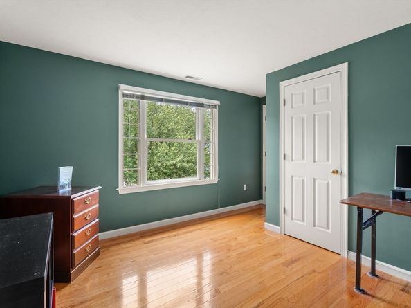 8 Piccadilly Way, Westborough MA 01581