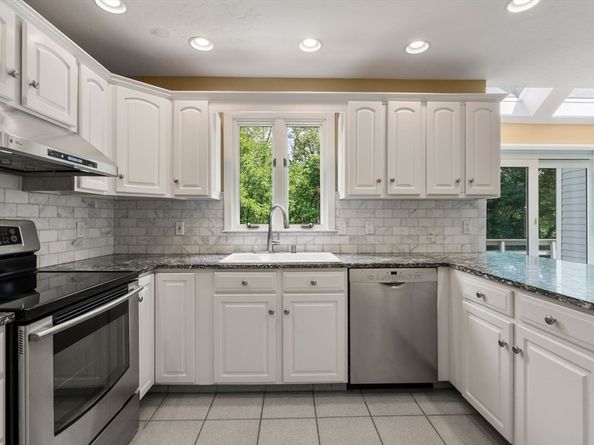 8 Piccadilly Way, Westborough MA 01581
