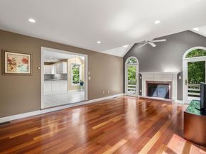 8 Piccadilly Way, Westborough MA 01581