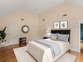 8 Piccadilly Way, Westborough MA 01581