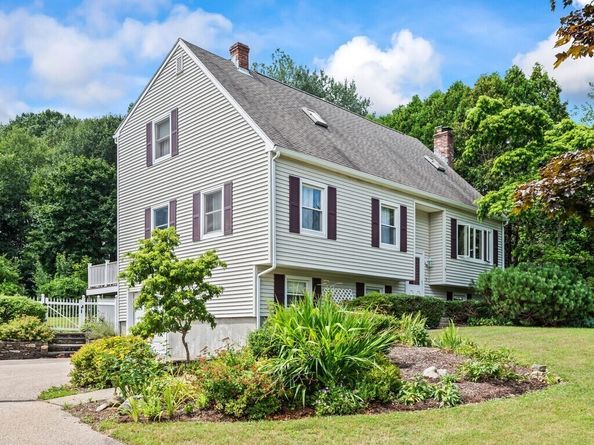 15 Priscilla Ln, Charlton MA 01507