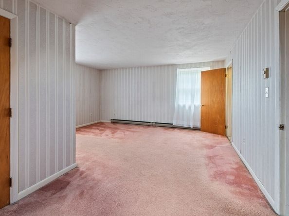 15 Priscilla Ln, Charlton MA 01507