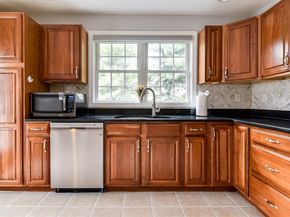 8 Paul Revere Path 8, Hopkinton MA 01748
