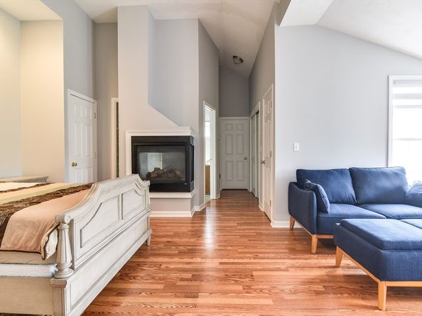 8 Paul Revere Path 8, Hopkinton MA 01748