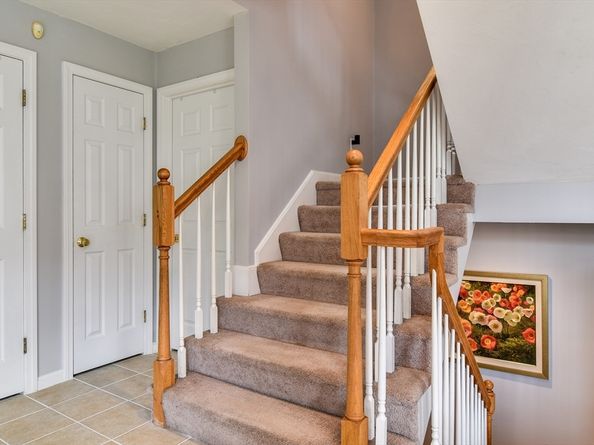 8 Paul Revere Path 8, Hopkinton MA 01748