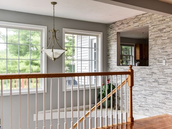 8 Paul Revere Path 8, Hopkinton MA 01748