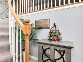 8 Paul Revere Path 8, Hopkinton MA 01748