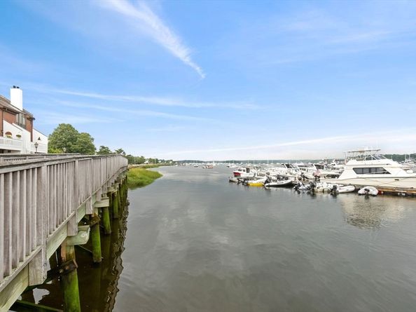 126 Merrimac St 18, Newburyport MA 01950