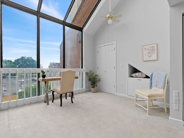 126 Merrimac St 18, Newburyport MA 01950