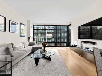 580 Washington