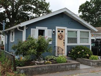 4 Greenwood Ave