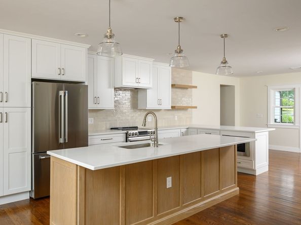 88 Ring Rd, Kingston MA 02364