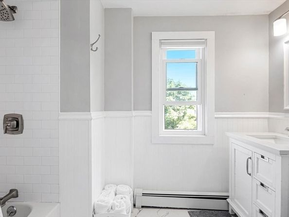 36 Sunset Ave, Hull MA 02045