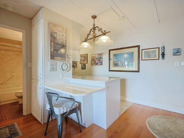 995 Mass Ave 404, Arlington MA 02476