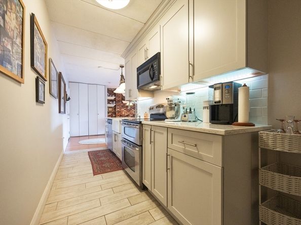 995 Mass Ave 404, Arlington MA 02476