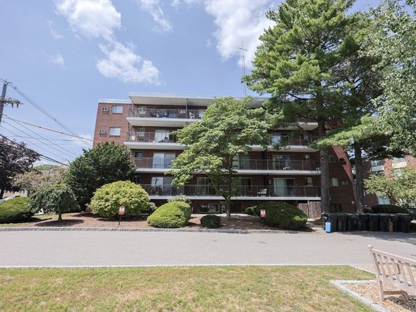 995 Mass Ave 404, Arlington MA 02476