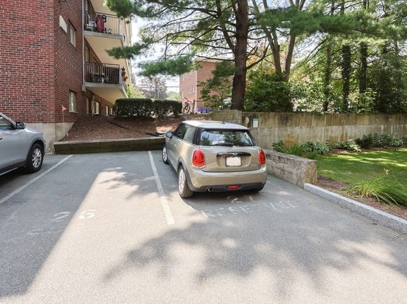 995 Mass Ave 404, Arlington MA 02476