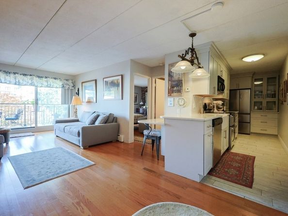 995 Mass Ave 404, Arlington MA 02476