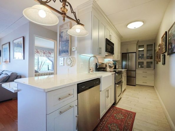 995 Mass Ave 404, Arlington MA 02476