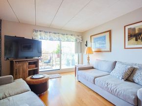 995 Mass Ave 404, Arlington MA 02476
