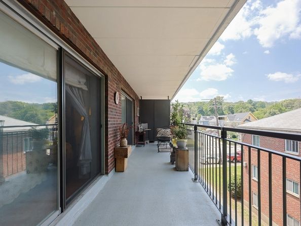 995 Mass Ave 404, Arlington MA 02476