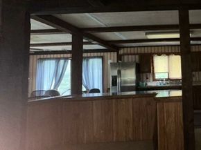 35 Hill  St, Leominster MA 01453
