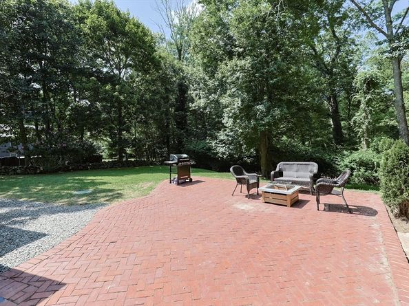 183 Mountain St, Sharon MA 02067