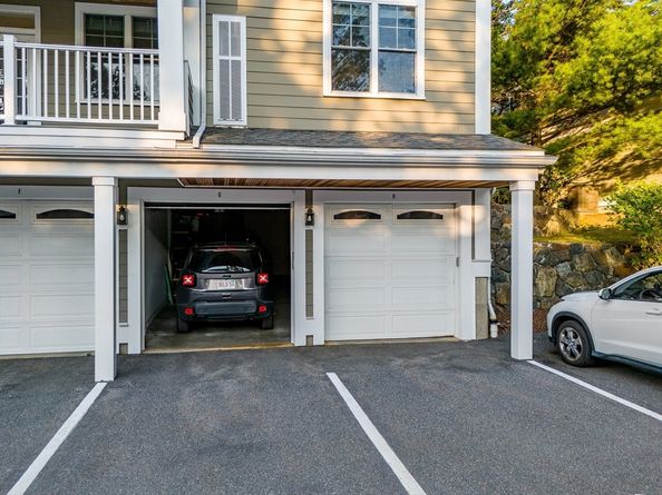 112 Johnson Woods Dr 102, Reading MA 01867