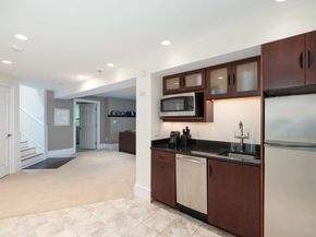 30 Autumn Lane, Hamilton MA 01982